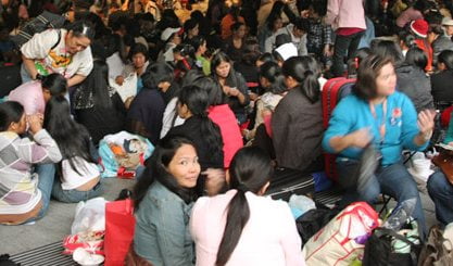 Click to hear ‘She’s In Hong Kong’ by The Thunders!